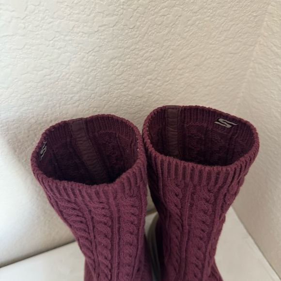 Skechers Air Cooled Goga Mat Women's Burgundy Mid-Calf Knitted Sock Boots SZ 7.5 - Picture 7 of 15